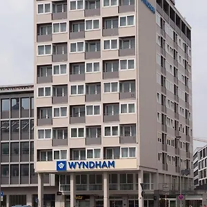 4* Hotel Wyndham