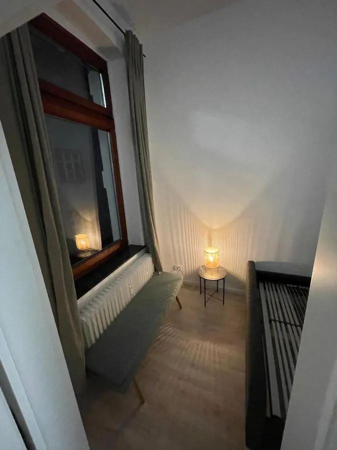 Apartment Retro Appartement Im Herzen Von Koeln Deutz