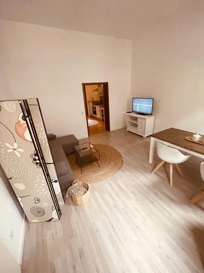 Retro Appartement Im Herzen Von Koeln Deutz Apartment