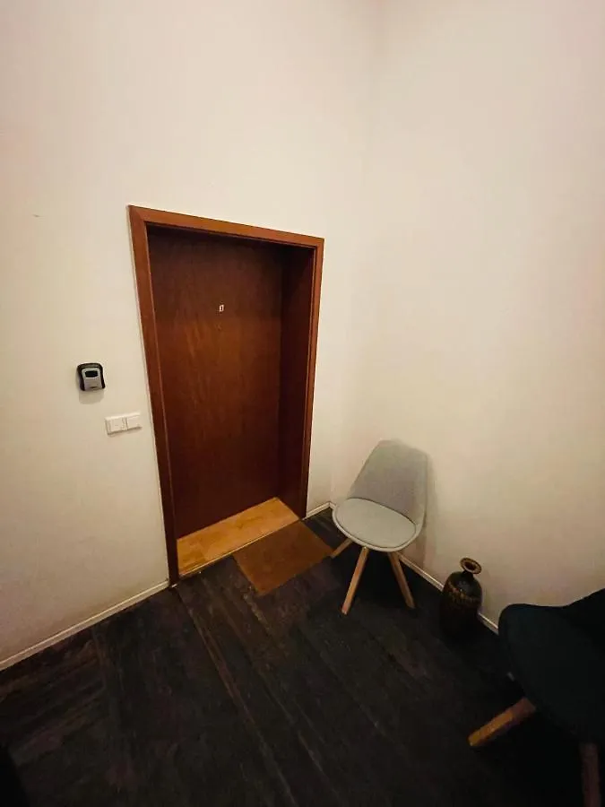 Retro Appartement Im Herzen Von Koeln Deutz 0*, Кёльн